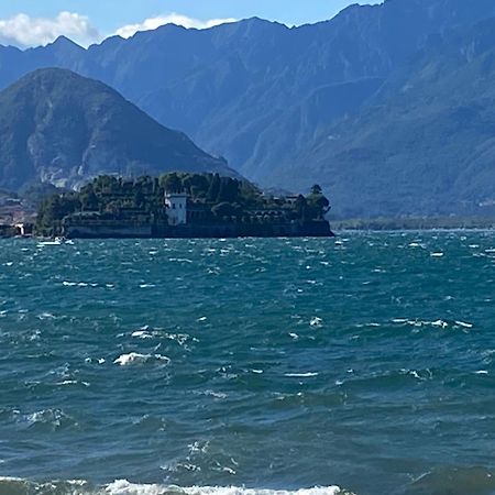 Appartamento Vicolo Forno Mercallo Esterno foto