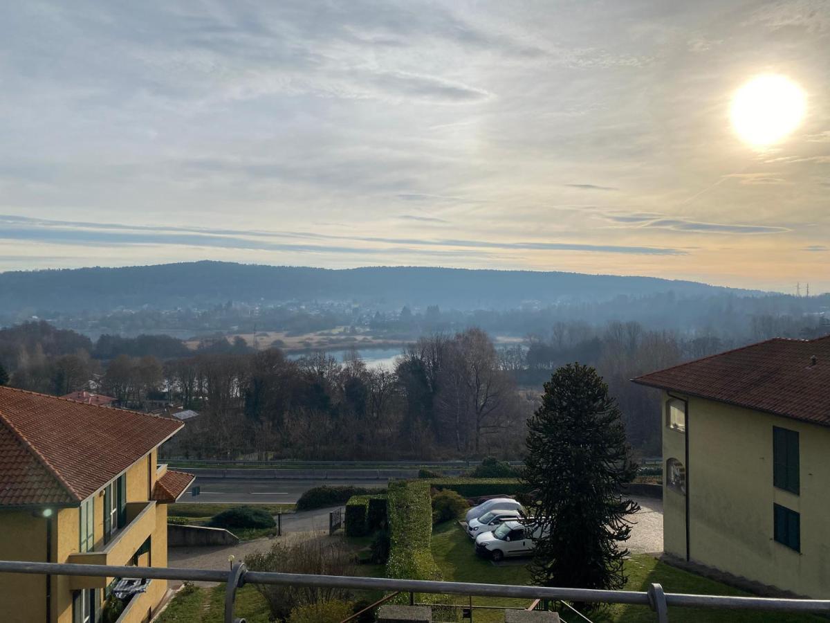 Appartamento Vicolo Forno Mercallo Esterno foto