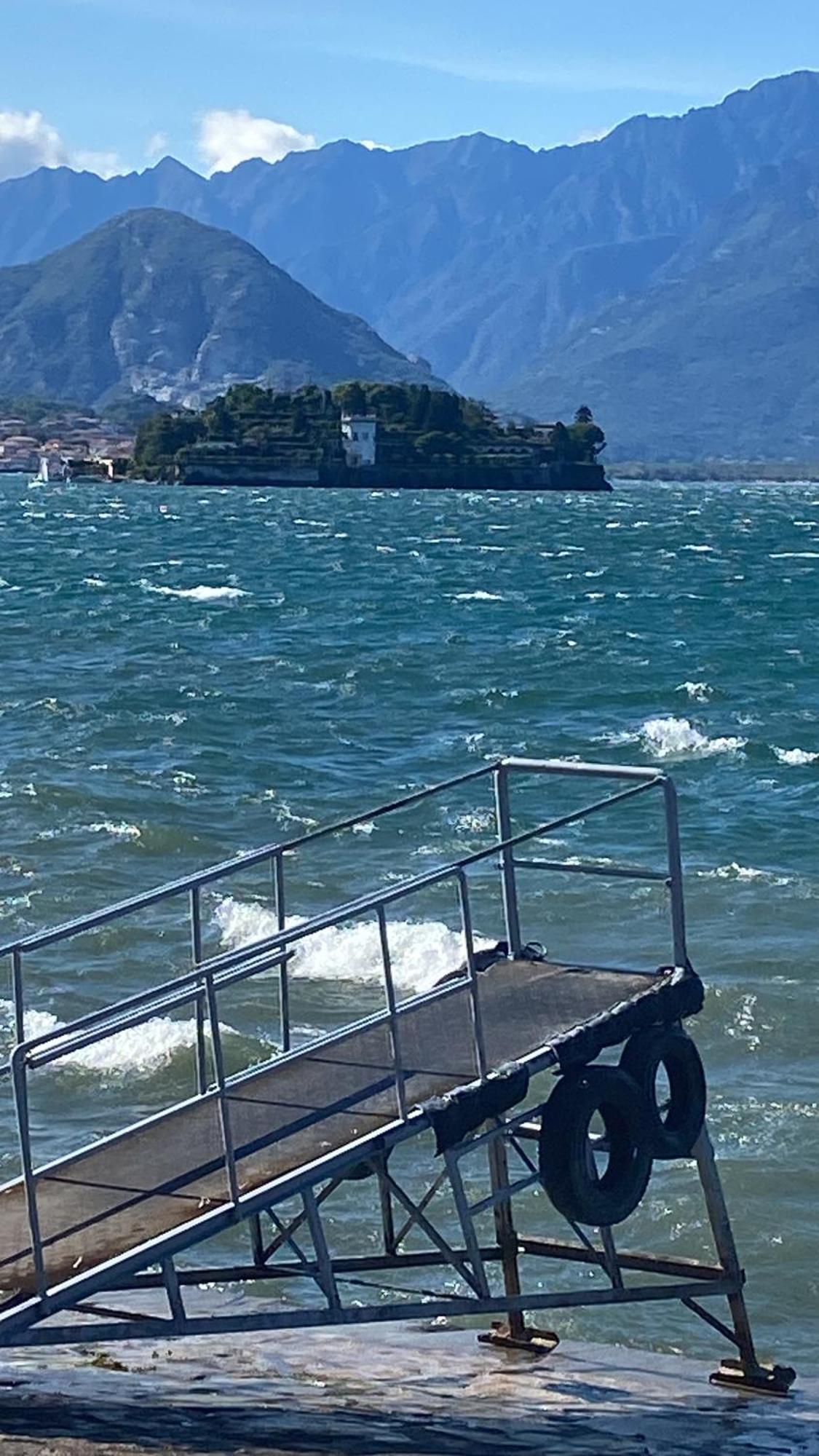 Appartamento Vicolo Forno Mercallo Esterno foto