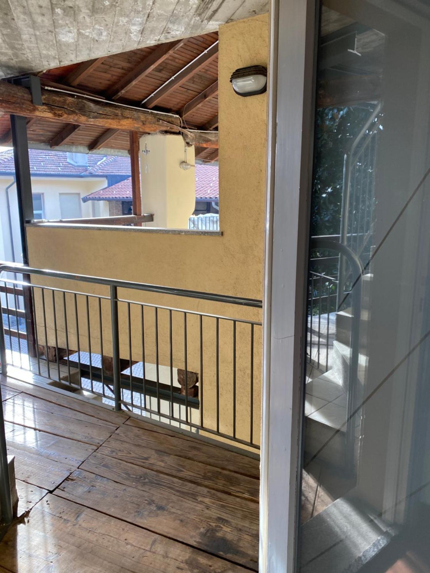 Appartamento Vicolo Forno Mercallo Esterno foto